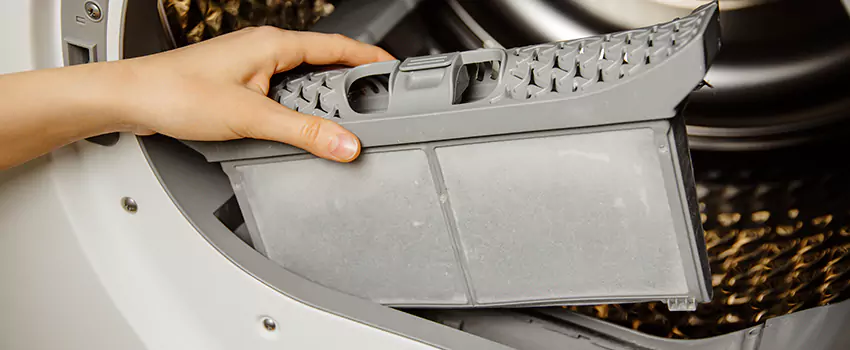 Signs Of A Clogged Dryer Lint Trap in Glen Burnie, Maryland
